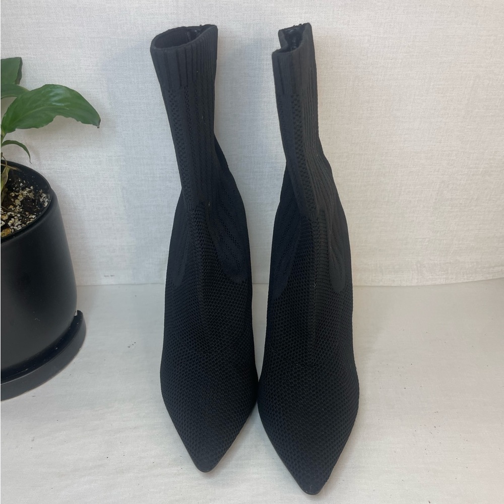 Steve Madden Discreet Boot in Black, Size 7M - Picture 7 of 14